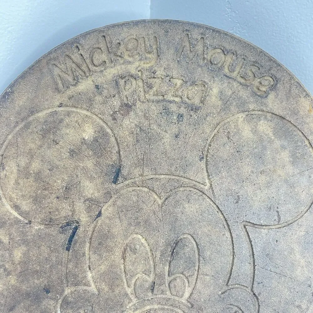 Rare Disney Mickey Mouse Pizza baking stone Seasoned 13 1/4”